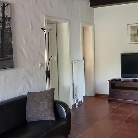 Alte Gaertnerei App Rhododendron *